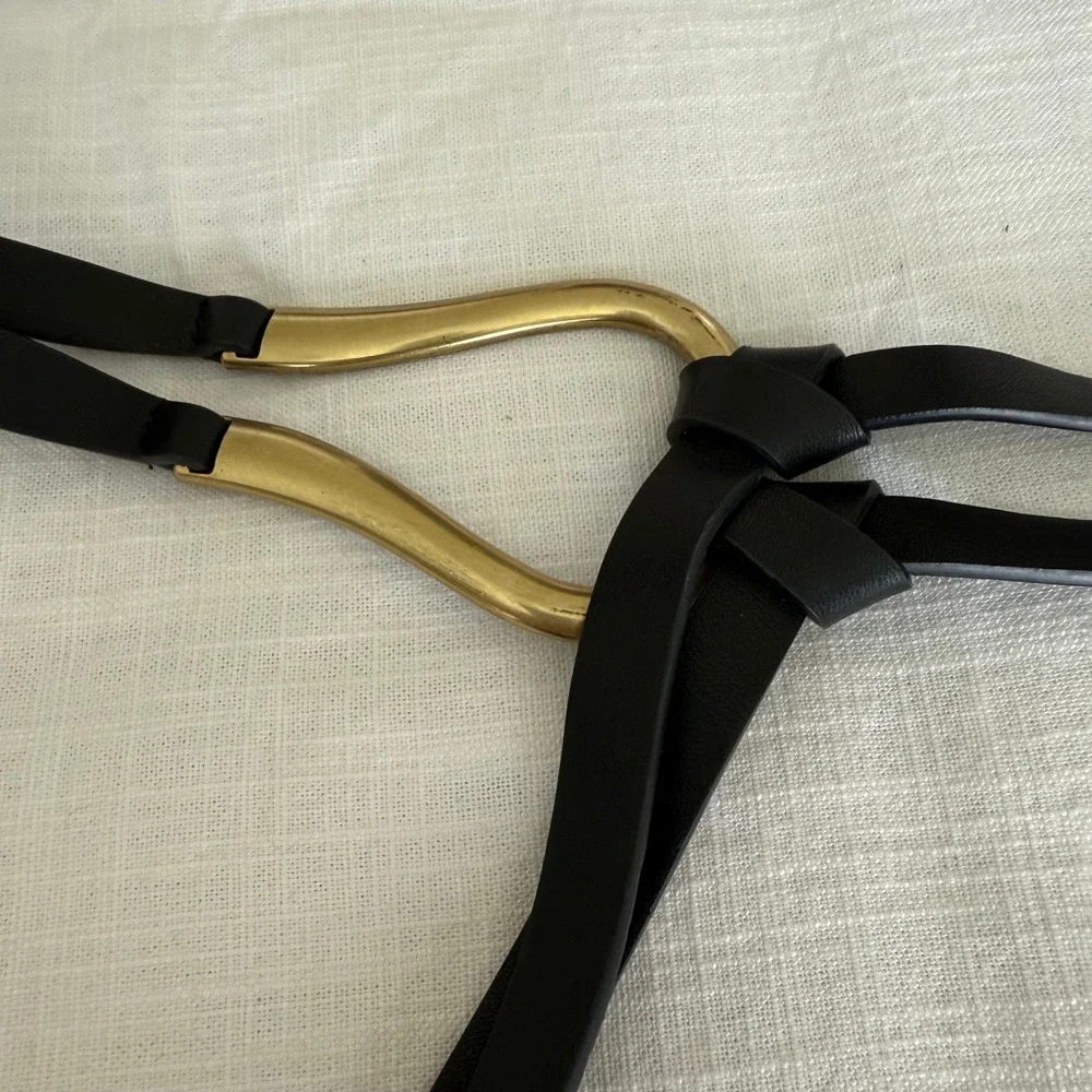 Vintage Gold Sculptural Buckle Black Elastic Waist Belt Faux Leather Hook